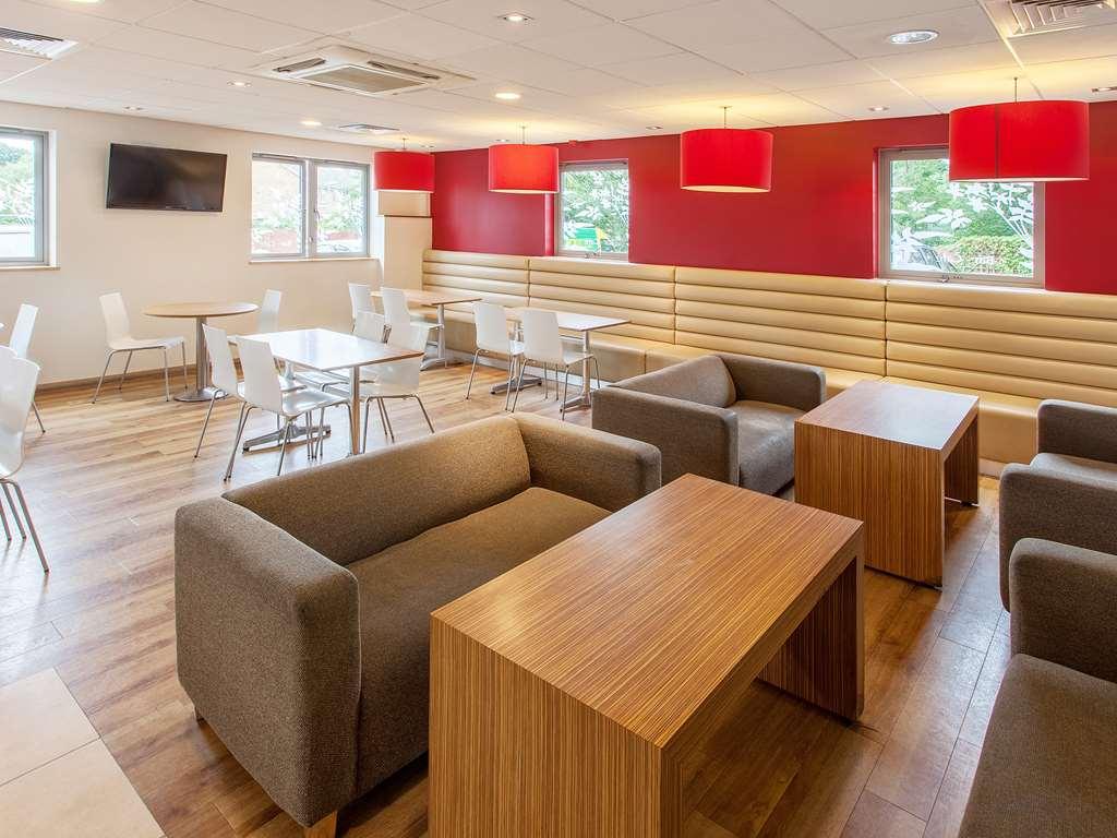 Travelodge Bracknell Central Restoran foto