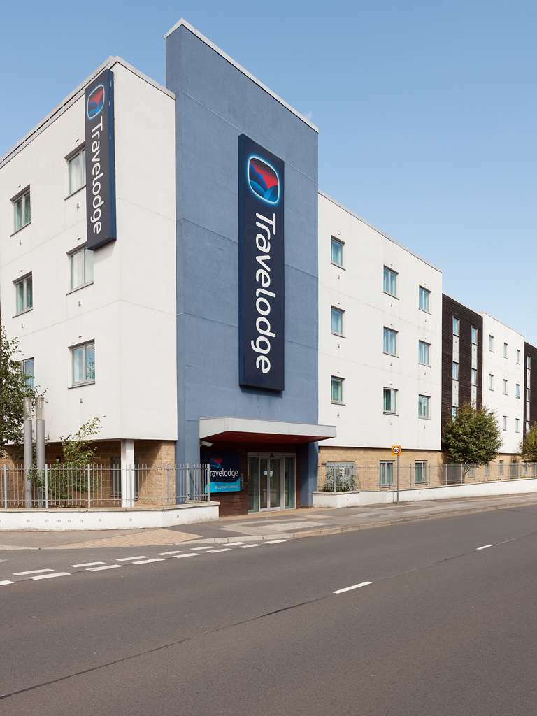 Travelodge Bracknell Central Bagian luar foto