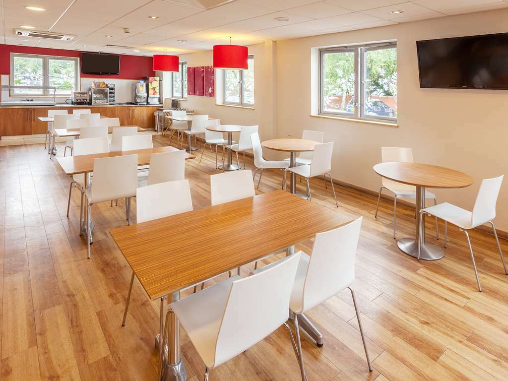 Travelodge Bracknell Central Restoran foto